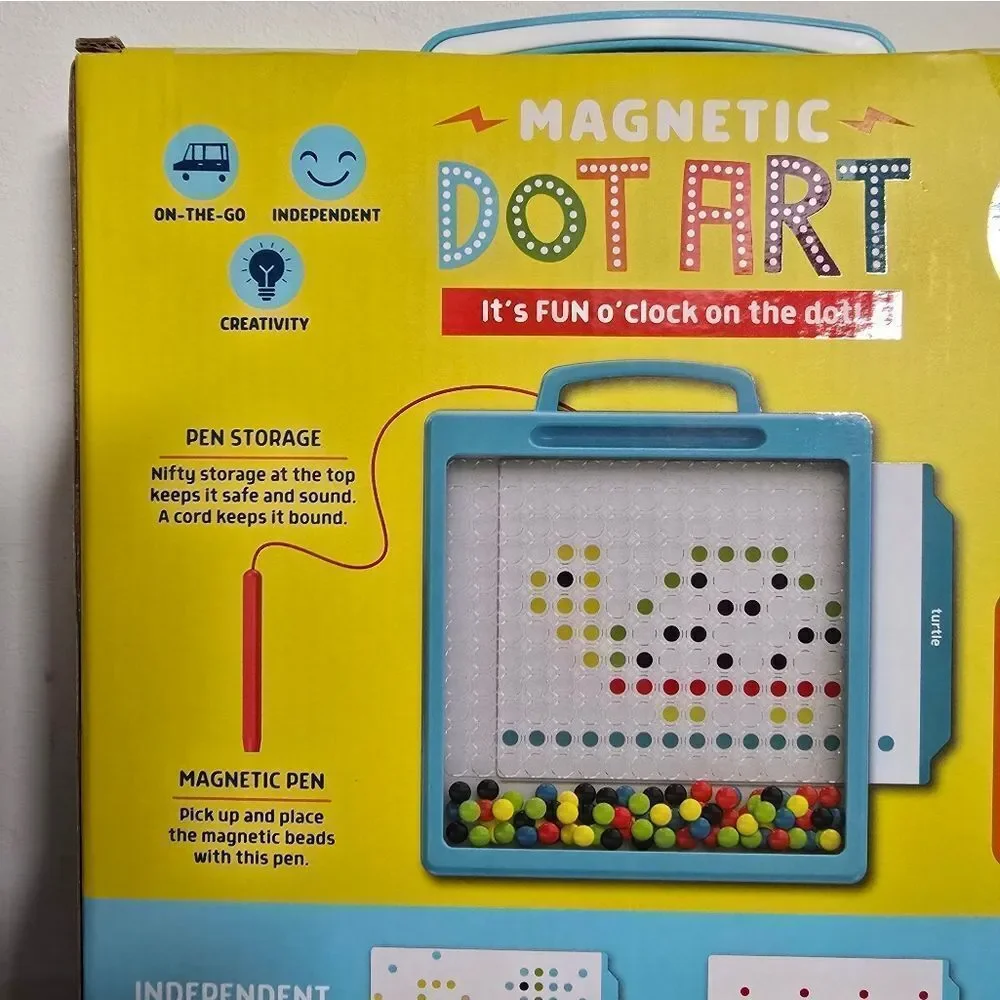 Chuckle & Roar Magnetic Dot Art Designer Travel Art Kit Creativity Game, 3+